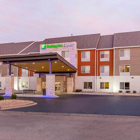 Holiday Inn Express And Suites Chicago West - St Charles By Ihg Saint Charles Εξωτερικό φωτογραφία