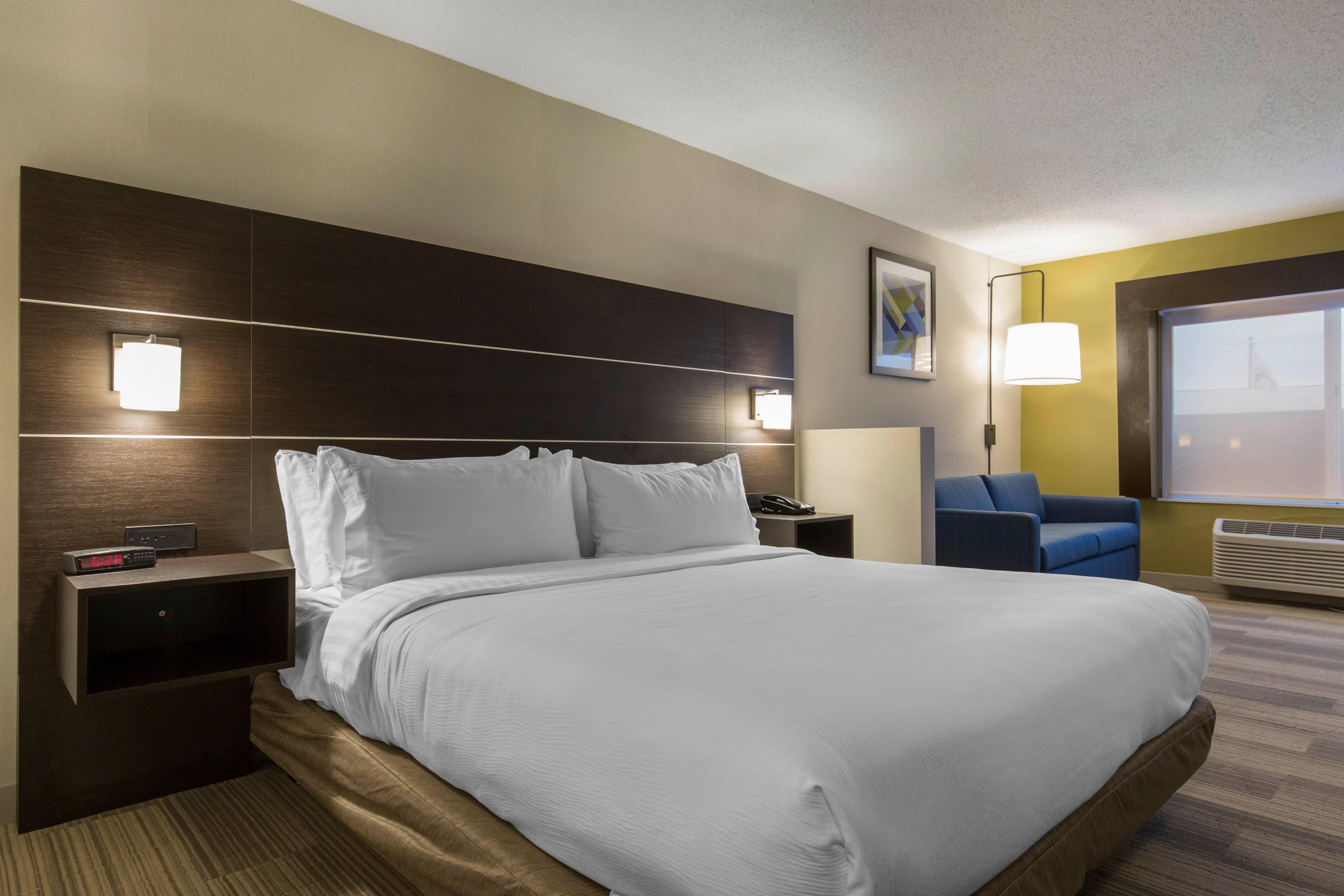 Holiday Inn Express And Suites Chicago West - St Charles By Ihg Saint Charles Εξωτερικό φωτογραφία