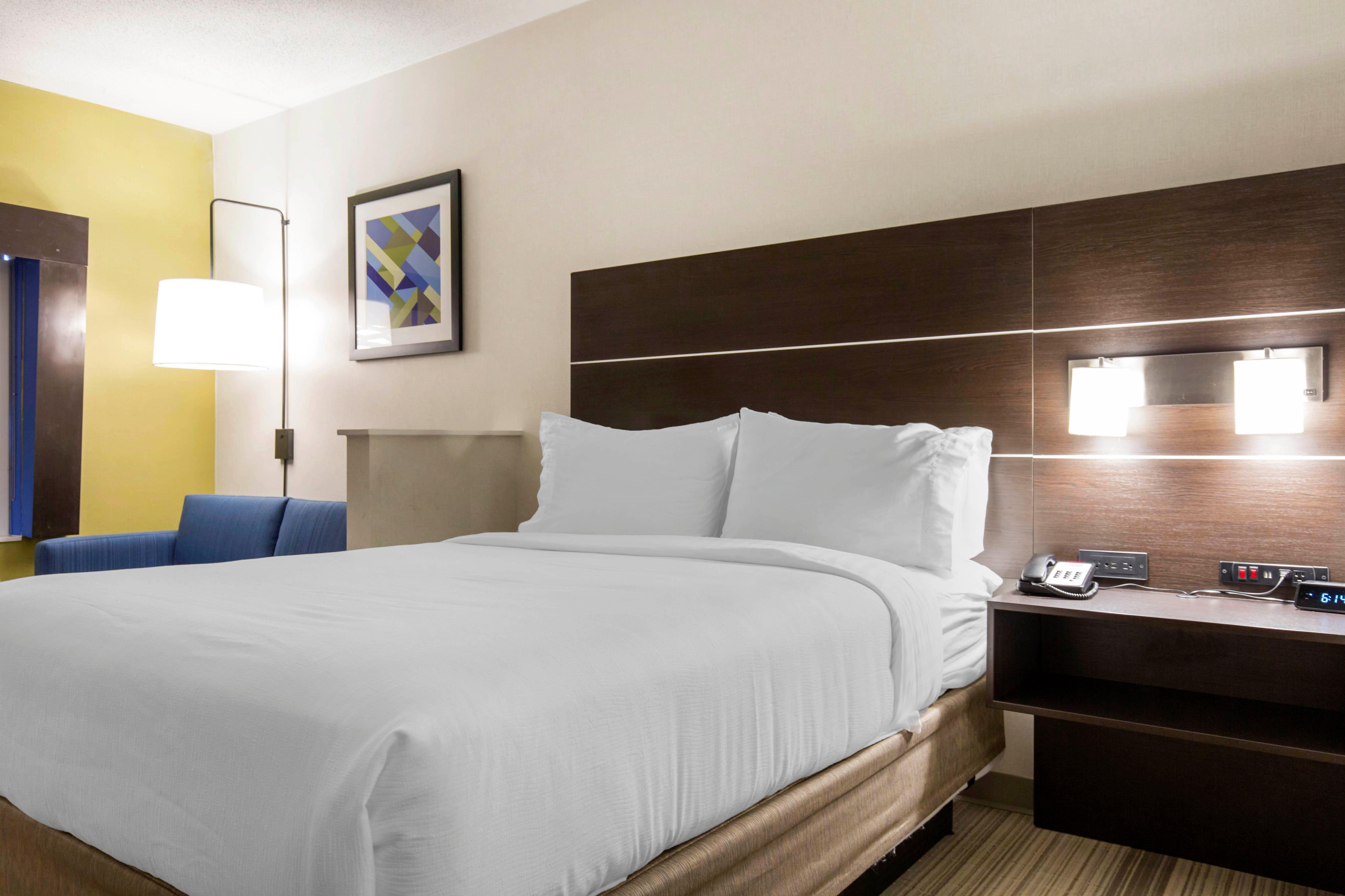 Holiday Inn Express And Suites Chicago West - St Charles By Ihg Saint Charles Εξωτερικό φωτογραφία