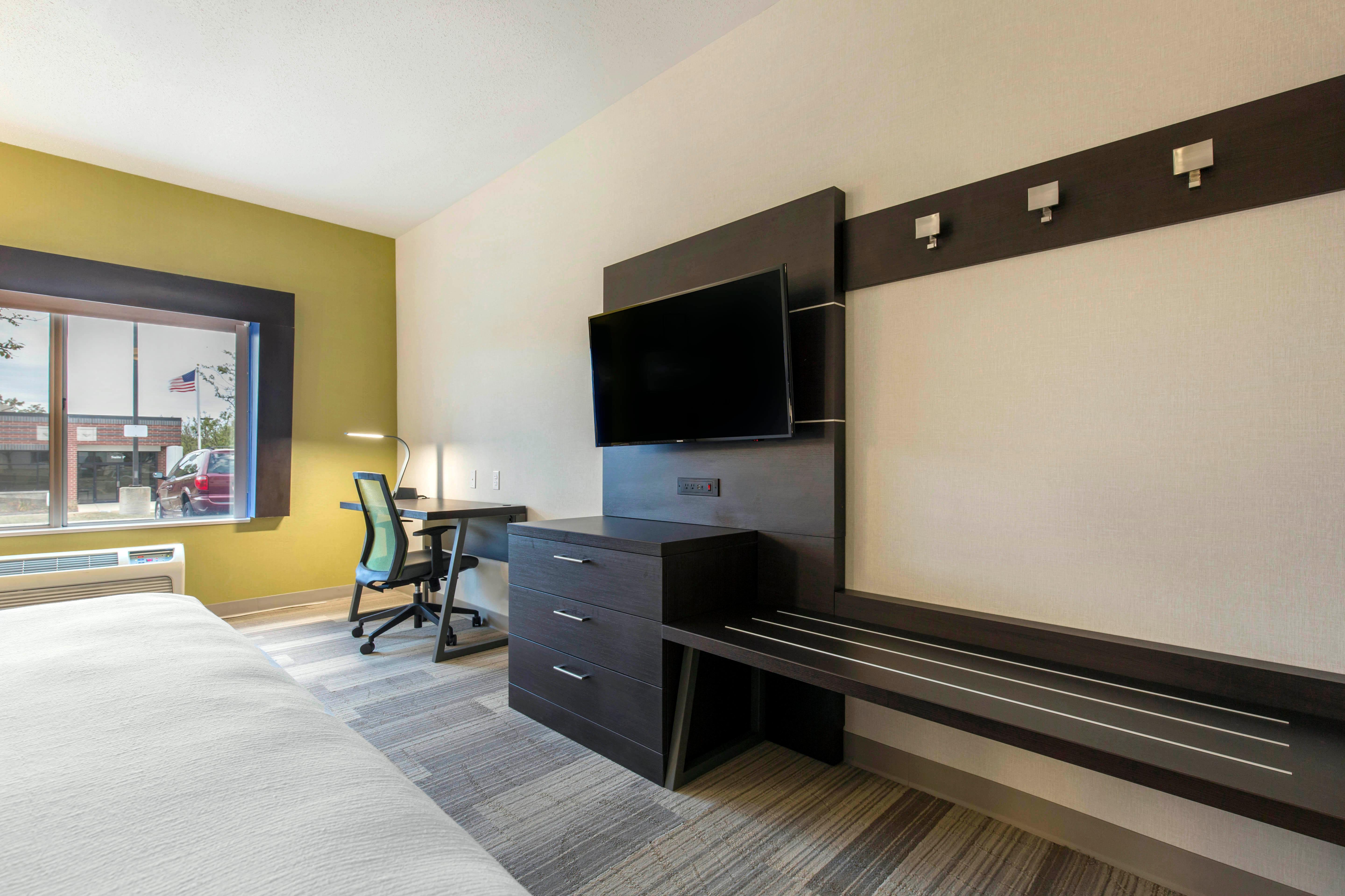 Holiday Inn Express And Suites Chicago West - St Charles By Ihg Saint Charles Εξωτερικό φωτογραφία