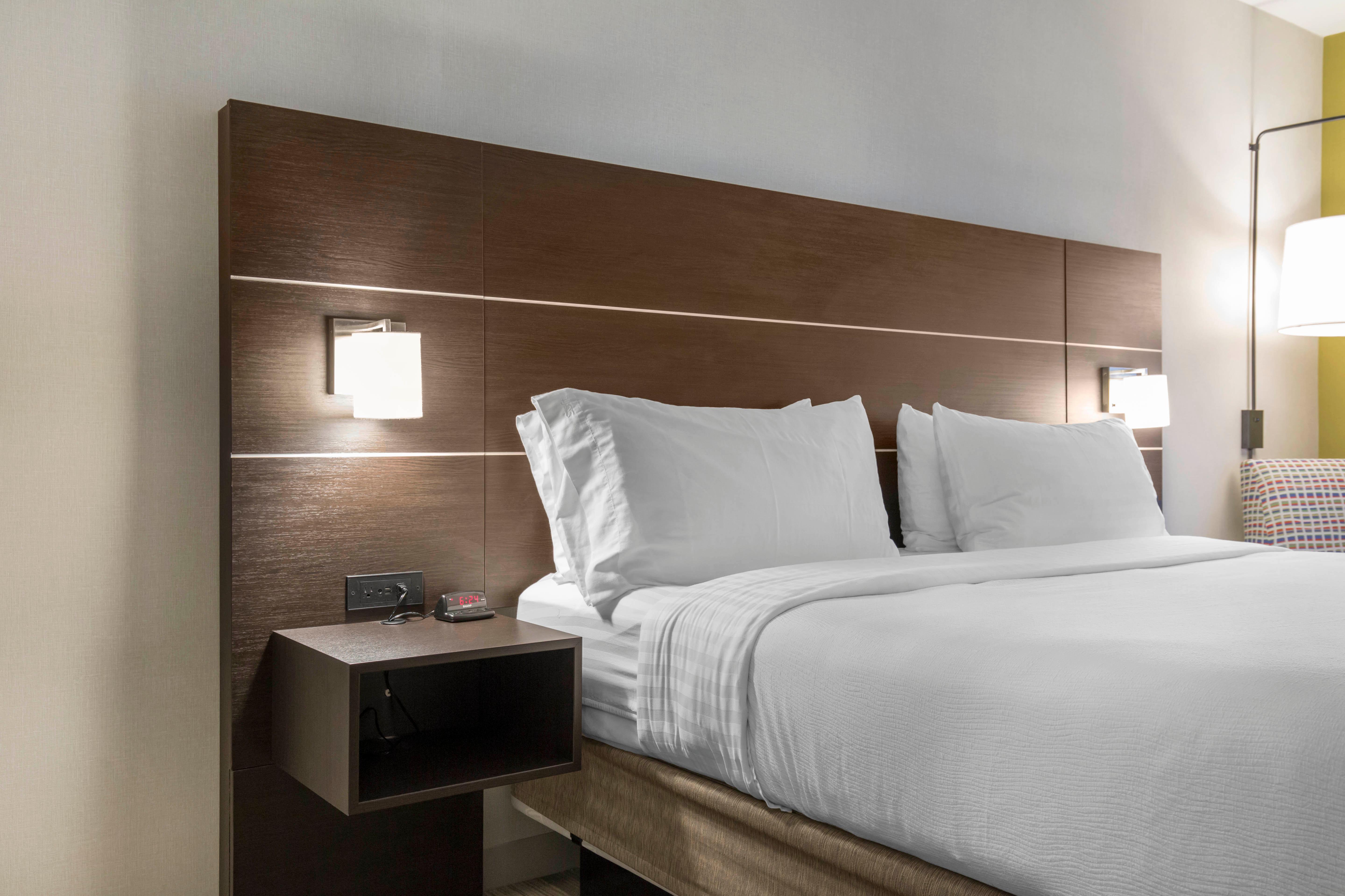 Holiday Inn Express And Suites Chicago West - St Charles By Ihg Saint Charles Εξωτερικό φωτογραφία