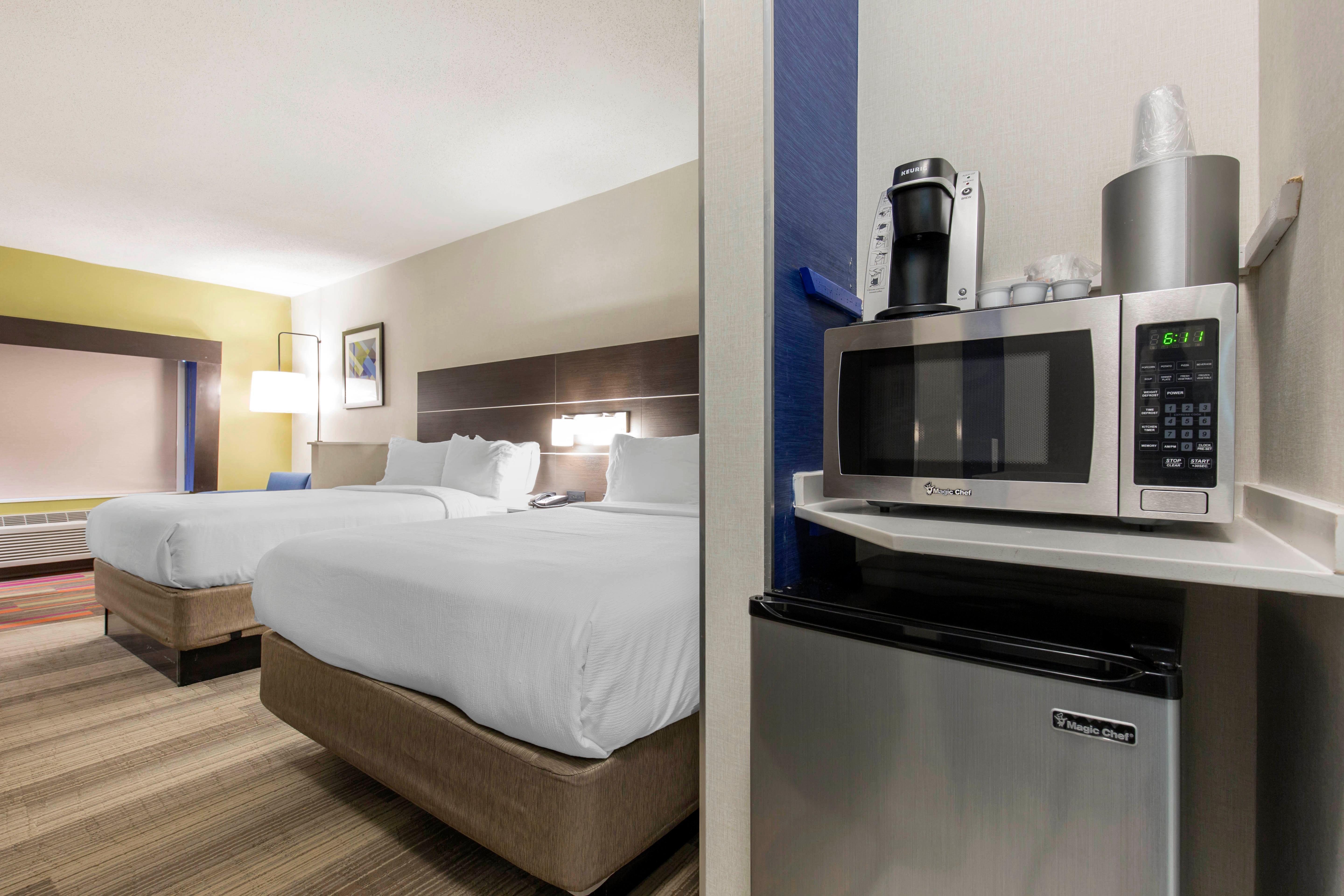 Holiday Inn Express And Suites Chicago West - St Charles By Ihg Saint Charles Εξωτερικό φωτογραφία