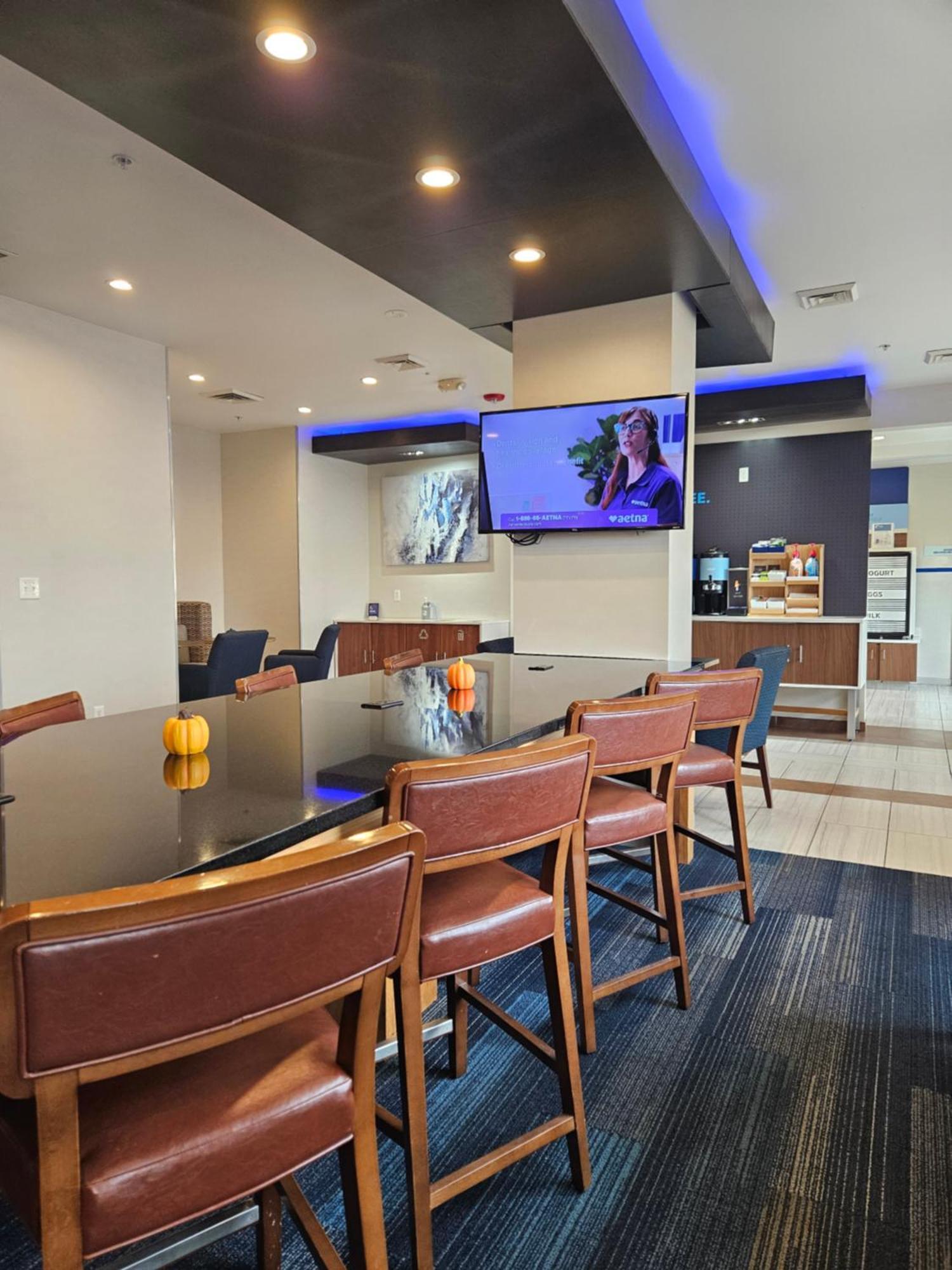 Holiday Inn Express And Suites Chicago West - St Charles By Ihg Saint Charles Εξωτερικό φωτογραφία
