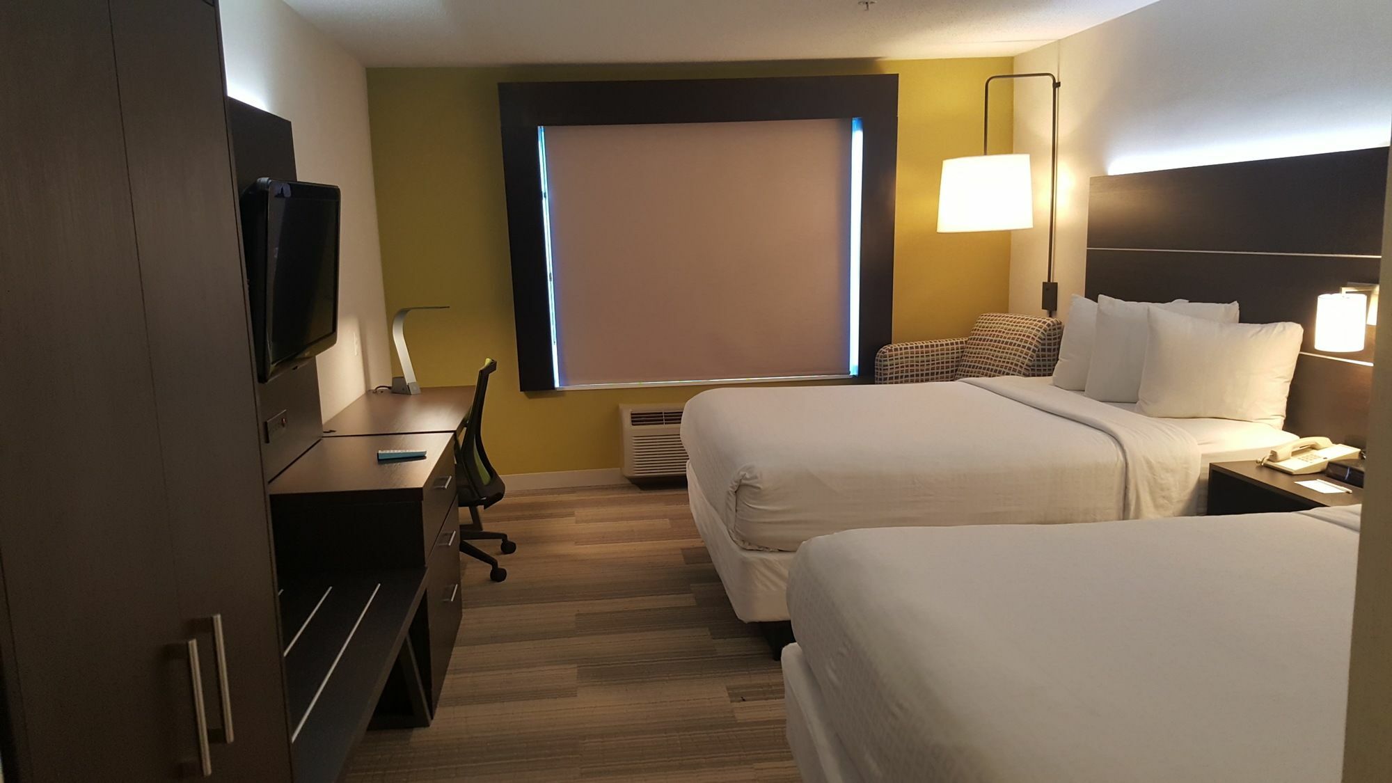 Holiday Inn Express And Suites Chicago West - St Charles By Ihg Saint Charles Εξωτερικό φωτογραφία